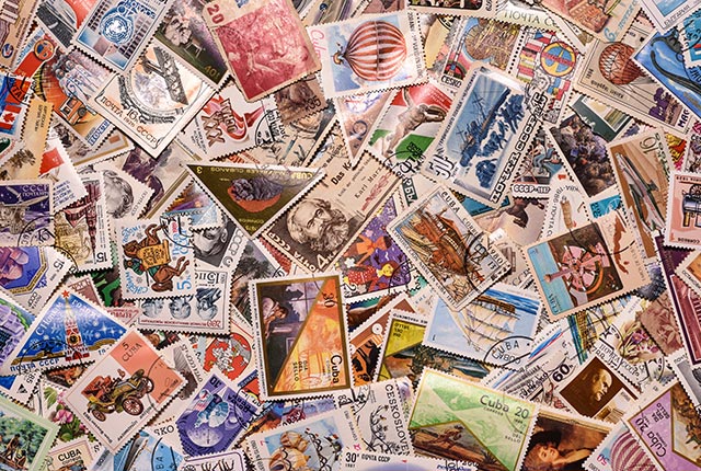 Vente aux enchères Paris 4e 75004 - Collection de timbres