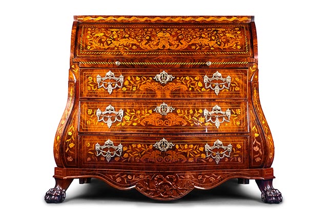 Vente aux enchères Paris 11e 75011 - Commode ancienne