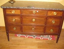 Commode en acajou et placage d'acajou