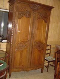 Armoire de mariage normande