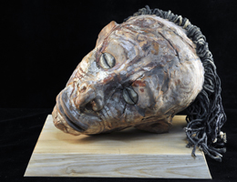 Crâne d'ancêtre surmodelé Latmu