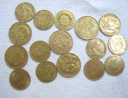 Lot de 16 pièces d'or