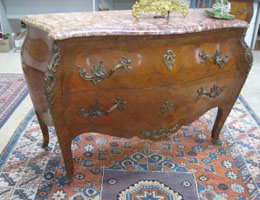 Commode de style Louis XV