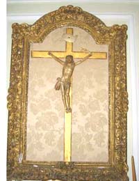 Christ en croix en ivoire et os